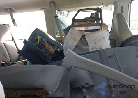 2008 Ford E-350 Super Duty Xl/Xlt из США, поврежденный, VIN 1FBSS31L28DB16791